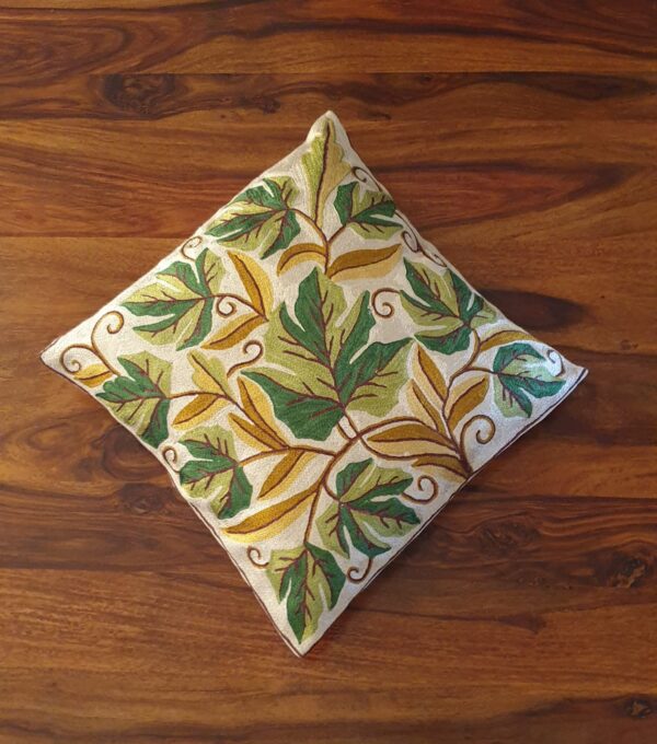 Green Chinar Leaf Design White Cushion Covers(Set of 5)